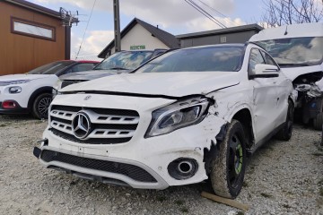 12/2017r, 1.6 Benzyna. AUTOMAT. Uszkodzone boki. Pali.