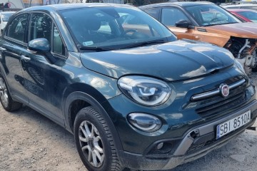 2018r, 1.6 Benzyna. Uszkodzony lewy przód. Jeździ.