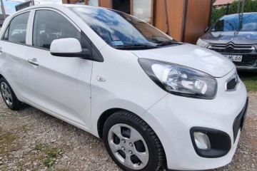 2014r, 1.0Benzyna. Uszkodzony lewy bok. Jeździ.