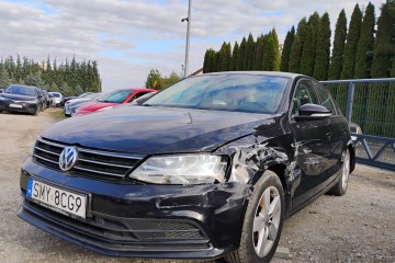 2017r, SALON POLSKA. 1.4 TSI. Uszkodzone boki. Jeździ
