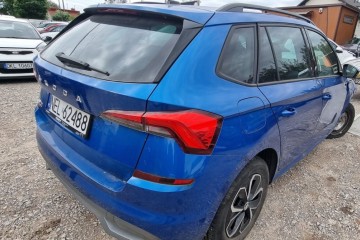 2023r, 1.0 TSI. Uszkodzony przód i lewy bok. Faktura VAT 23 % brutto.