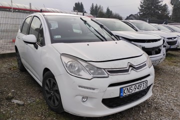 2013r, 1.4 HDI. Uszkodzony tył.