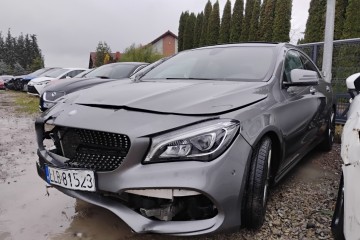 2016r, 2.0 Benzyna. 4MATIC. Uszkodzony przód.