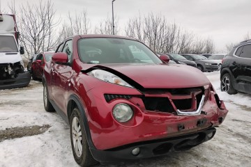 2011r, 1.6 Benzyna. Uszkodzony przód. Jeździ.