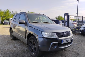 11/2007r, 1.9 DIESEL. 4x4. Przetarty prawy bok. Jeździ.