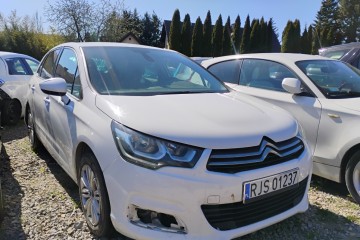 2015r, 1.6 HDI. Uszkodzony lewy tył. Jeździ.