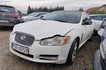 2010r, 3.0 Diesel. AUTOMAT. Lekko uszkodzony prawy przód.