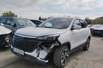 BEIJING 3 I rej 1/2026r. 1.5Benzyna. Lekko uszkodzony prawy bok. Pali.