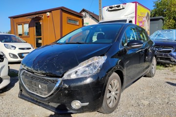 2015r, 1.6 HDI. Uszkodzony przód. Pali.