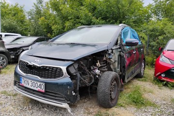 2018r, Salonowa. 1.6 Benzyna. Uszkodzona. Poobijana.