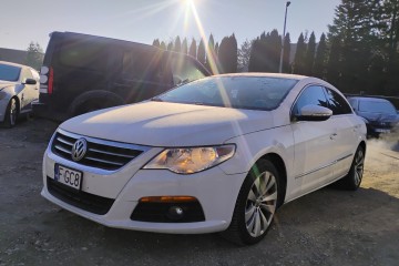 2010r, 2.0 Benzyna. AUTOMAT. Uszkodzony prawy tył. Jeździ.