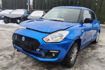 2020r, SALON POLSKA. Uszkodzony prawy przód. Pali.