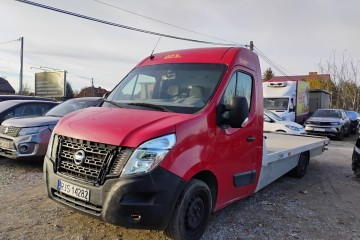 Laweta 2015r  2.3 DIesel. Lekko uszkodzony prawy tył. Jeździ. VAT 23 %