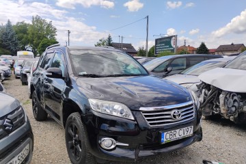 2010r, 2.2 DIESEL. 4x4. Uszkodzony lewy bok. Jeździ