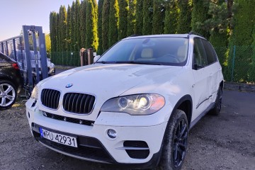 2012r, 3.0 Benzyna, 4x4. AUTOMAT. Uszkodzony. Poobijany. Jeździ.