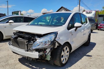 I rej. 2016 Salonowa. 1.4 LPG. Uszkodzony przód i lewy bok. Jeździ.