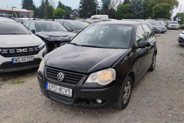 2009r, 1.4 Benzyna. Lekko uszkodzony prawy bok. Jeździ.