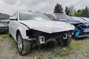 11/2014r, 2.0TDI. AUTOMAT. Uszkodzony przód.