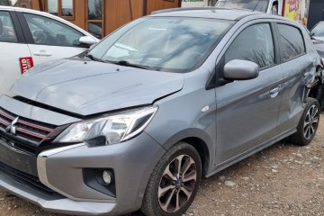 2021r Lift. 1.2 Benzyna.Lekko uszkodzony prawy przód i lewy tył.Jeździ