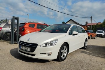 2014r, 2.0HDI-140KM. Delikatnie uszkodzony prawy bok. Jeździ