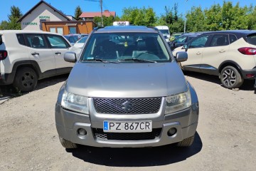 2007r, 1.9 DIESEL. 4x4. Lekko przetarty prawy bok. Jeździ.