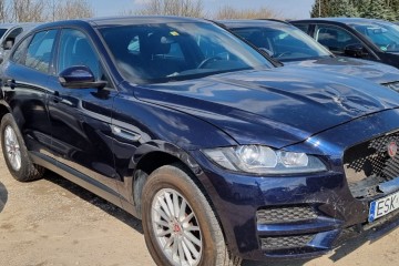 2017r, 2.0 DIESEL. 4x4.  Lekko uszkodzony przód.