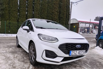 11/2022 SALON POLSKA. 1.0 Benzyna ST. Uszkodzony przód i tył. Jeździ.