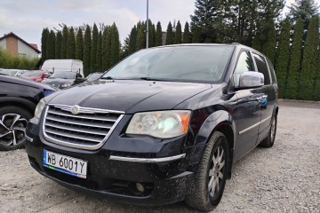 2010r, 2.8 DIESEL. AUTOMAT. Uszkodzony tył. Jeździ