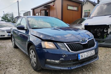 2018r, 1.6 TDI. Lekko uszkodzony przód i tył. Jeździ. VAT 23%