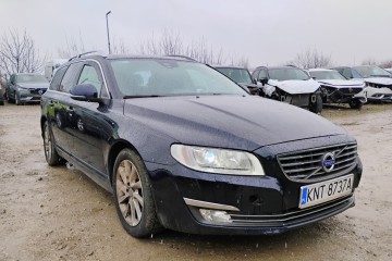 2015r 2.0 Diesel. Uszkodzony lewy tył. Jeździ.