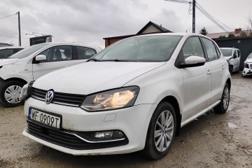 2015r, 1.2 Benzyna. Lekko uszkodzony prawy bok. Jeździ.