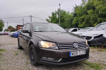 2012r, 2.0 TDI. Lekko uszkodzony tył. Jeździ.