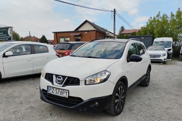2013r, 1.6 DCI. Lekko przetarty prawy bok. Jeździ.