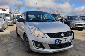 2013r, 1.2 Benzyna. Lekko uszkodzony lewy przód. Jeździ.