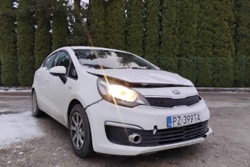 2015r,  SALON POLSKA, 1.2 LPG. Uszkodzony lewy przód. Jeździ.