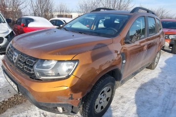 2016r, 1.6 Benzyna. Uszkodzony tył i lekko prawy przód. Jeździ