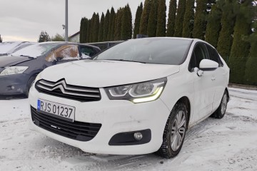 2015r, 1.6 HDI. Uszkodzony lewy tył. Jeździ.