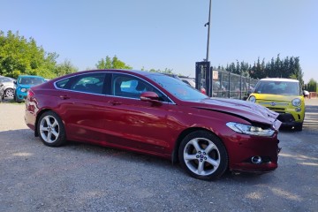 2015r. 2.0 DIESEL. Uszkodzony przód i lewy bok. Jeździ. VAT 23% brutto