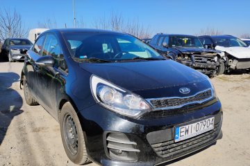 12/2015r, 1.4 Diesel. Uszkodzony prawy tył . Jeździ.