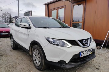 2015r, Salonowy, 1.2 Benzyna. Uszkodzony. Poobijany. Jeździ.