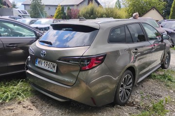 2019r, 2.0 HYBRID. Aut. SALON POLSKA. Uszkodzony przód. VAT 23%.