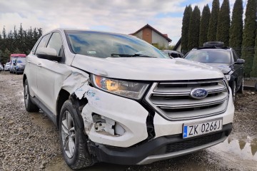 2015r, 3.5 LPG. AUTOMAT. Uszkodzony lewy bok. Jeździ.