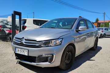 2018r, 1.6 Benzyna + LPG. Uszkodzony tył i przód. Jeździ.