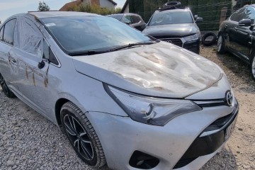 2019r, 2.0 DIESEL. Uszkodzony.  Poobijany. Jeździ. VAT 23% brutto