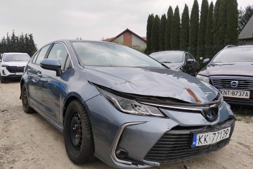 2023r, SALON POLSKA. 1.8 HYBRID LPG. AUT. Uszkodzony przód. VAT 23%