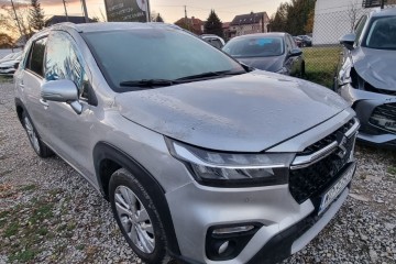 2024r, SALON POLSKA. 1.4 HYBRID. 4x4. Uszkodzony przód i tył. Jeździ.