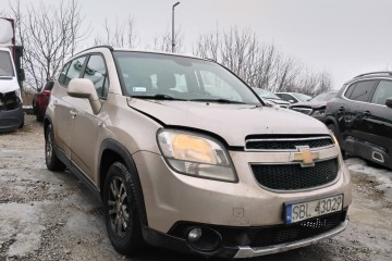 2012r, 1.8 LPG. 7 osób. Uszkodzony lewy bok. Jeździ.