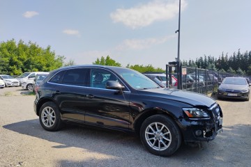 2012r. 2.0 Benzyna. 4x4. Uszkodzony przód i przetarty lewy bok. Jeździ