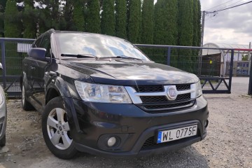 12/2013r, 2.0 DIESEL. Lekko uszkodzony lewy bok. Jeździ.