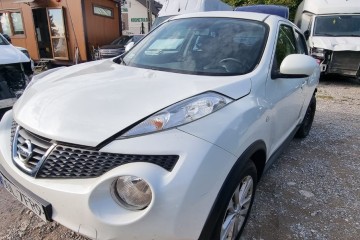 2014r, 1.6 Benzyna + LPG. Lekko uszkodzony lewy tył. Jeździ.